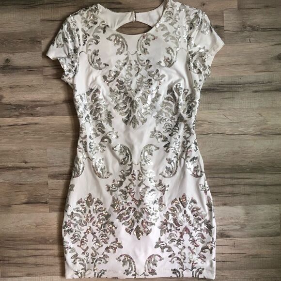 B. Darlin Dress White W/ Silver Sequins Size 9/10 - Picture 1 of 5